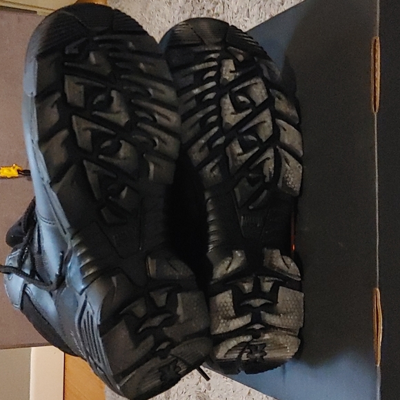 Magnum Work Boots - Picture 4 of 4